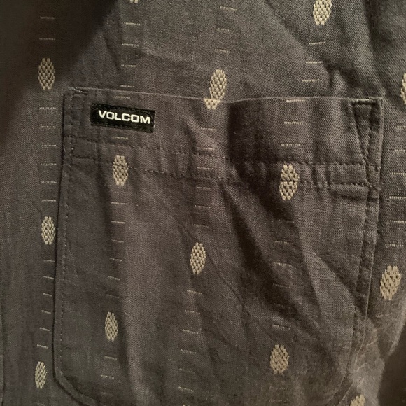 Volcom collared shirt - Picture 3 of 8